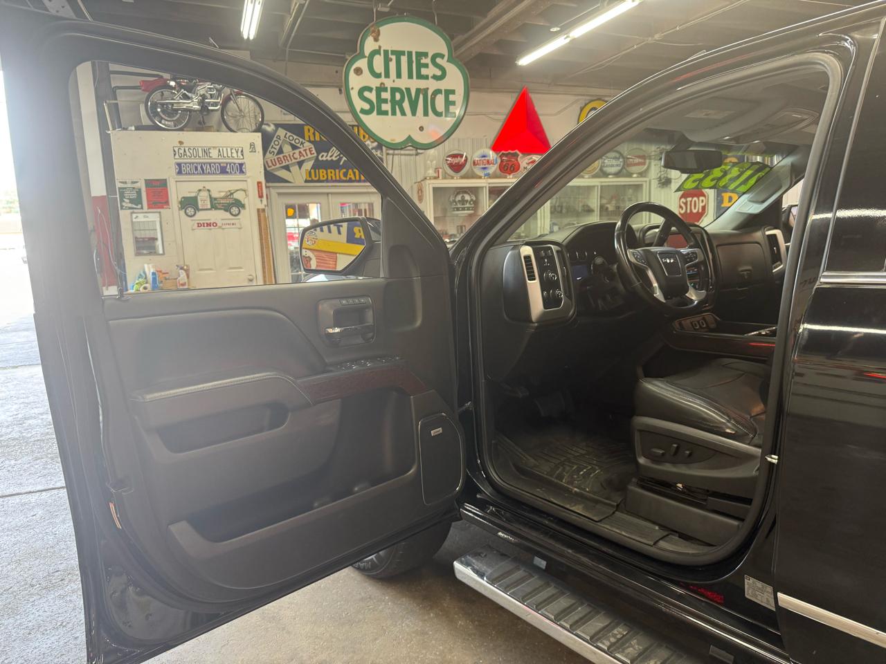 2017 GMC Sierra 1500 SLT - Photo 8