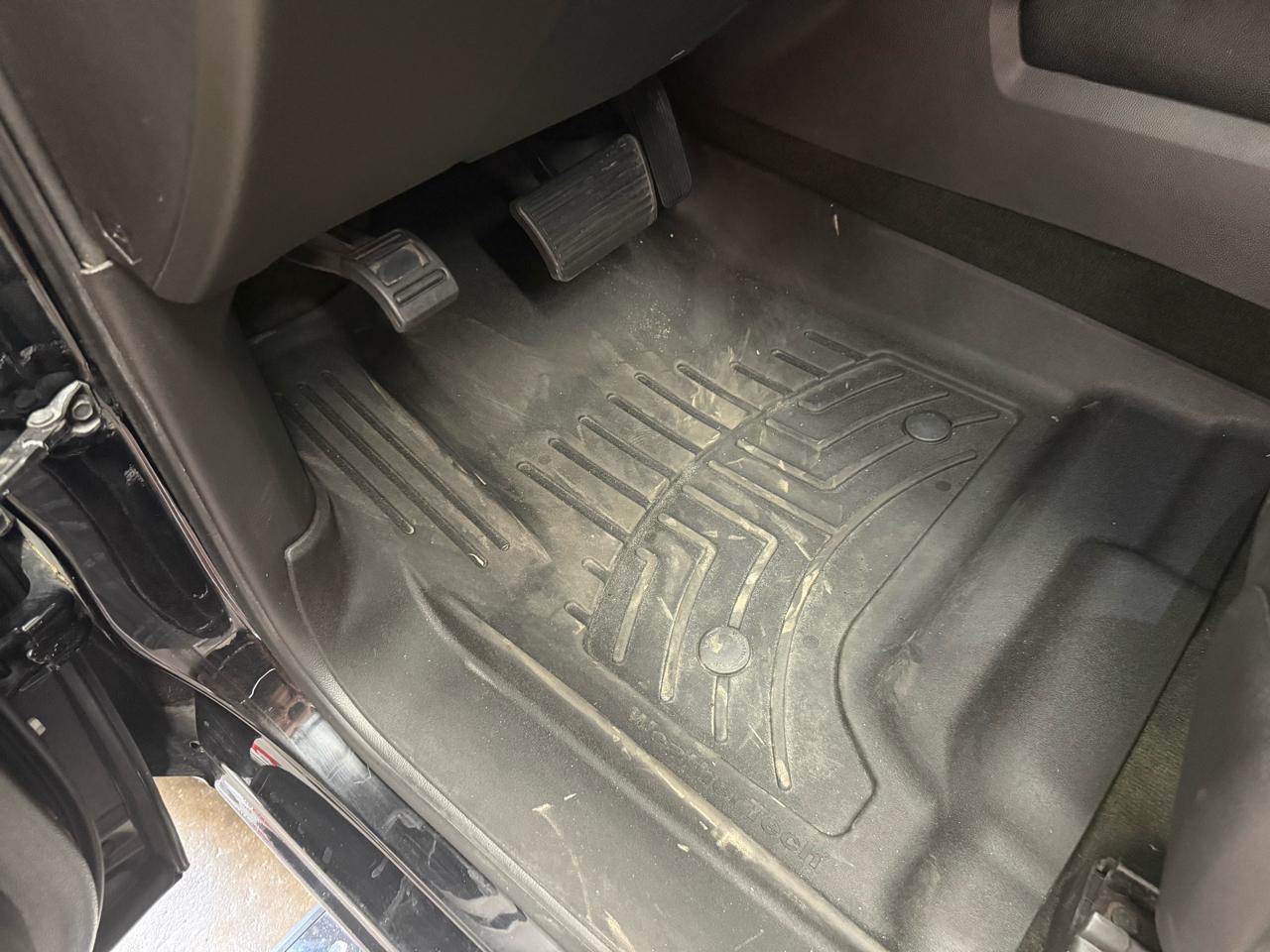 2017 GMC Sierra 1500 SLT - Photo 17