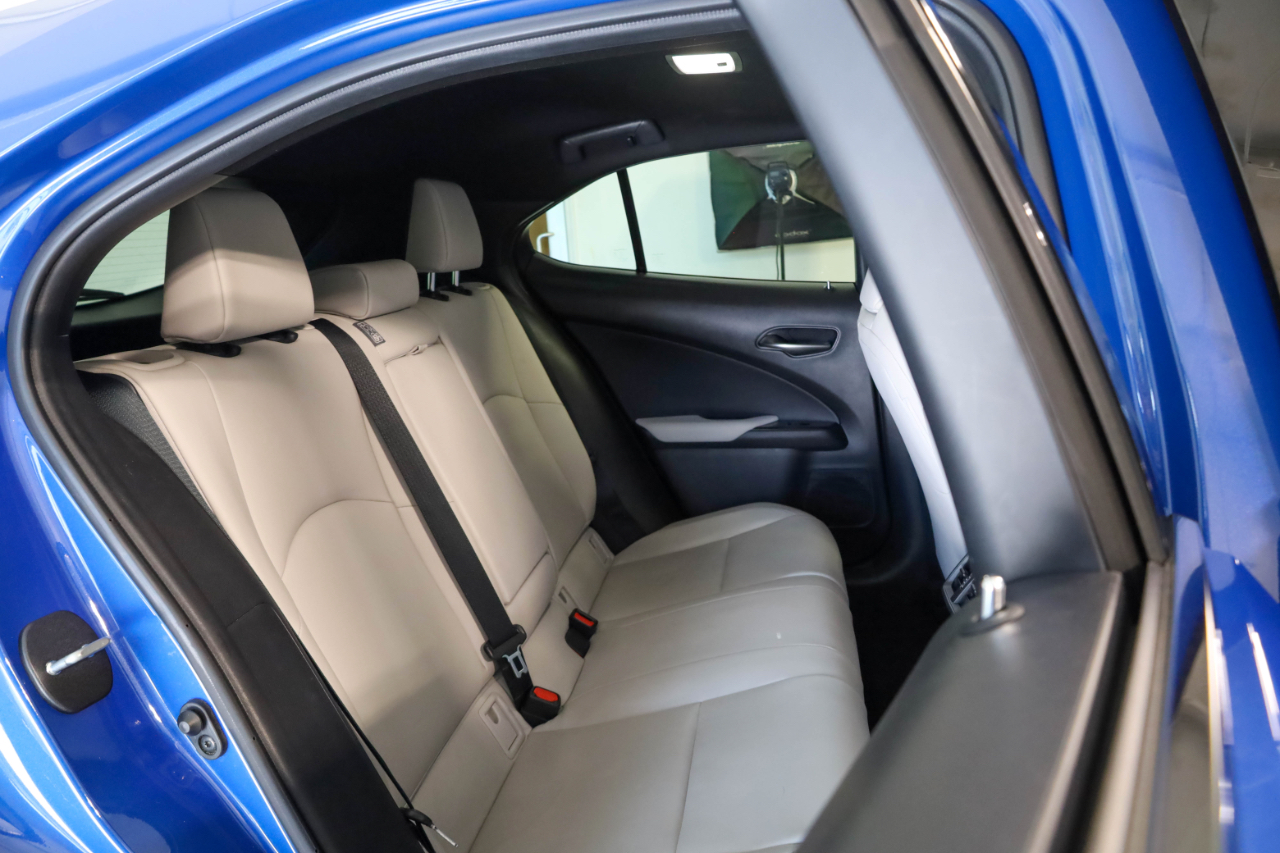 Lexus UX UX 250h Premium FWD 2024