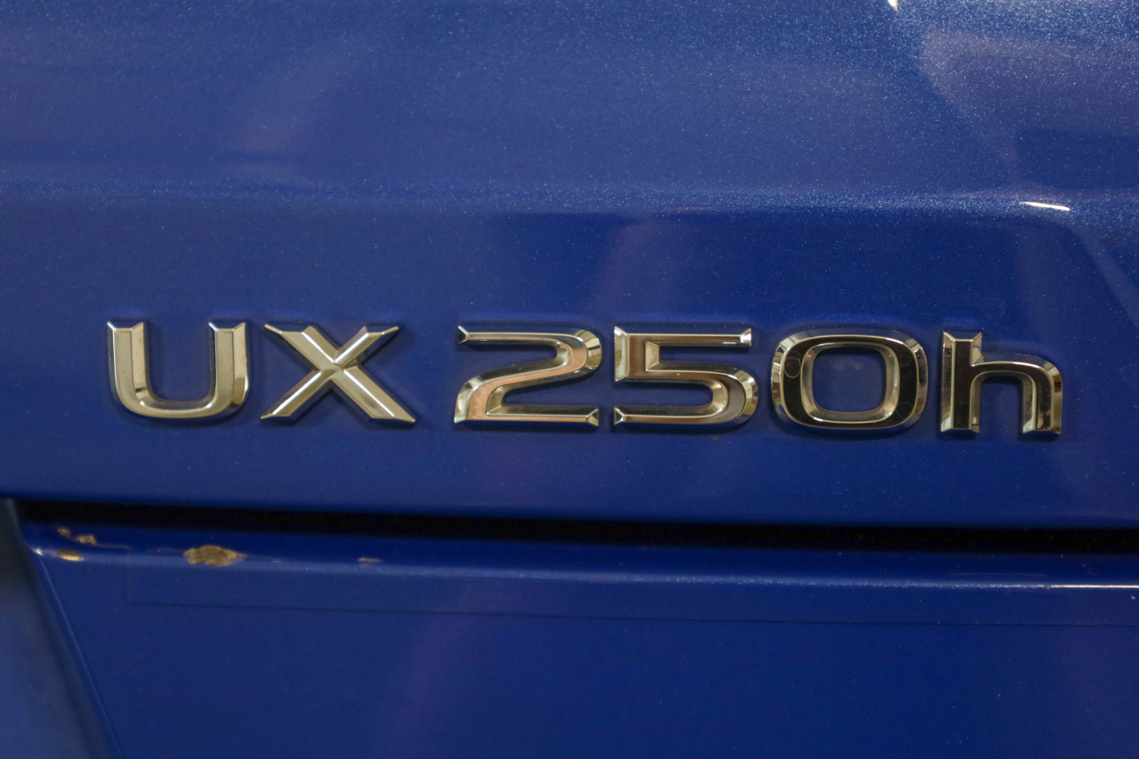 Lexus UX UX 250h Premium FWD 2024