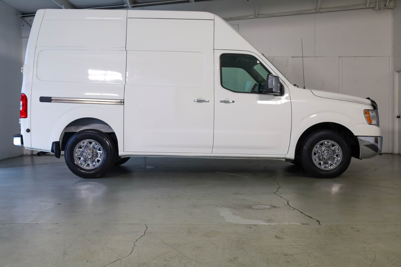 Nissan NV Cargo NV3500 HD High Roof V8 SL 2018 Nissan NV Cargo NV3500 HD High Roof V8 SL 2018