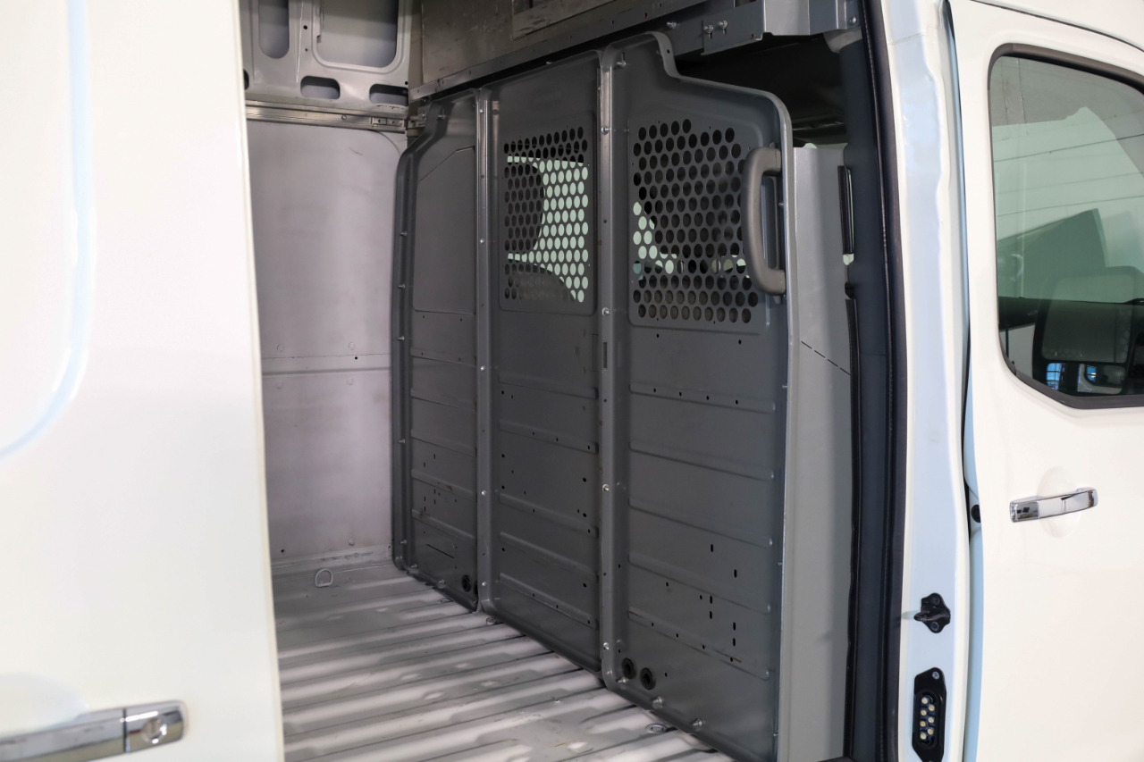 Nissan NV Cargo NV3500 HD High Roof V8 SL 2018 Nissan NV Cargo NV3500 HD High Roof V8 SL 2018