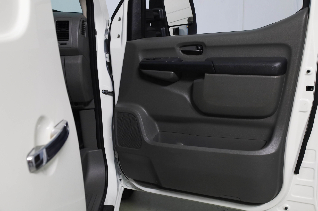 Nissan NV Cargo NV3500 HD High Roof V8 SL 2018 Nissan NV Cargo NV3500 HD High Roof V8 SL 2018