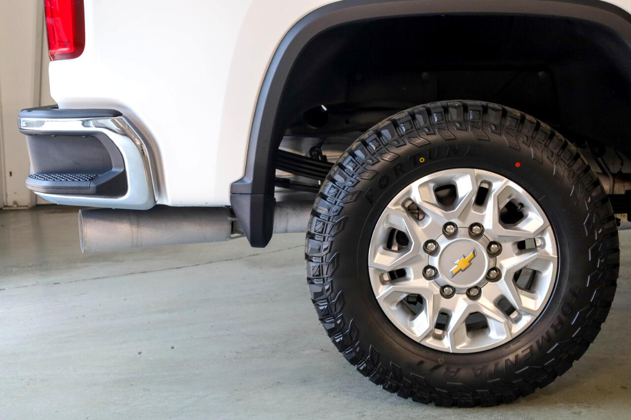 2024 Chevrolet Silverado 2500HD LTZ photo 41