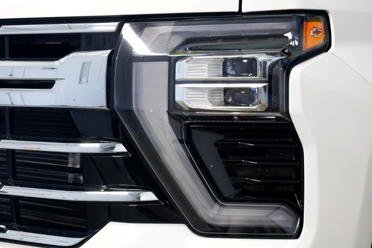 2024 Chevrolet Silverado 2500HD LTZ photo 10