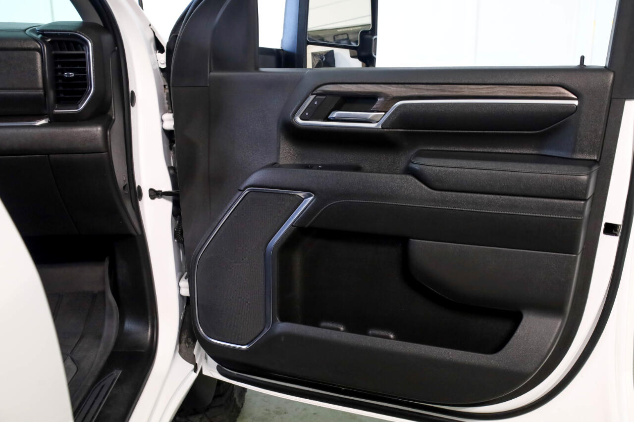 2024 Chevrolet Silverado 2500HD LTZ photo 38