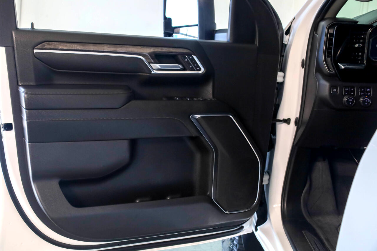 2024 Chevrolet Silverado 2500HD LTZ photo 22