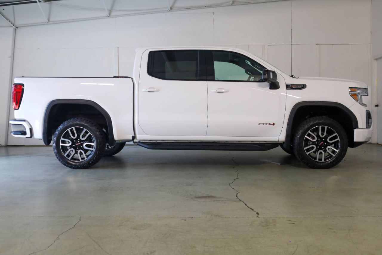 GMC Sierra 1500 4WD Crew Cab 147" AT4 2021