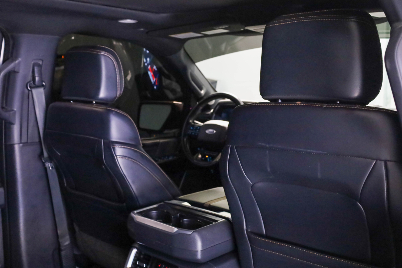 2023 Ford F-150 Platinum photo 18