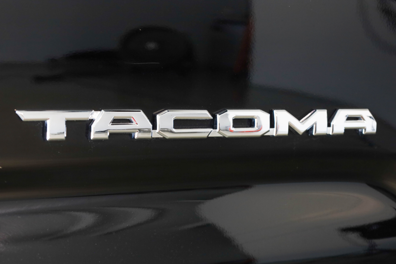 2017 Toyota Tacoma SR5 Double Cab V6 4x4 photo 26