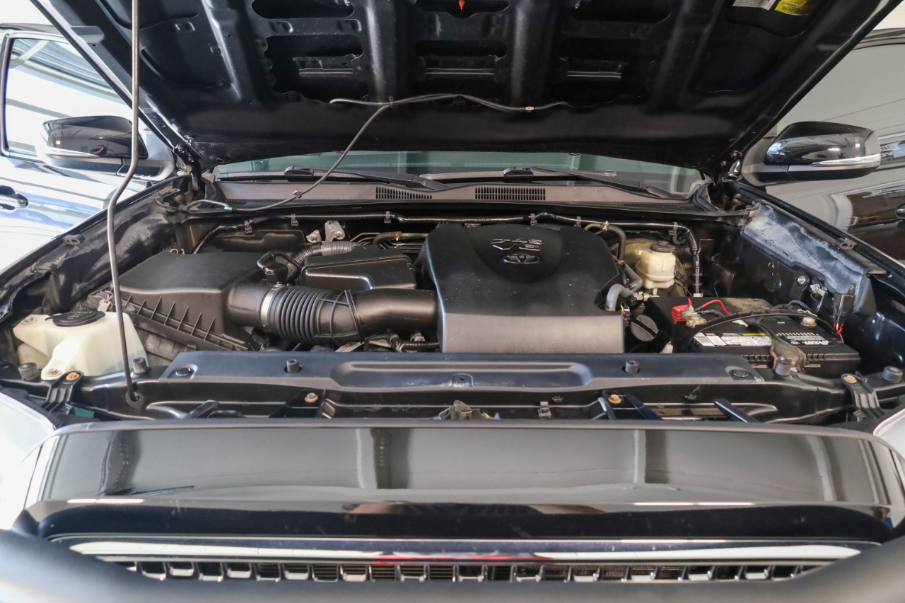 2017 Toyota Tacoma SR5 Double Cab V6 4x4 photo 41