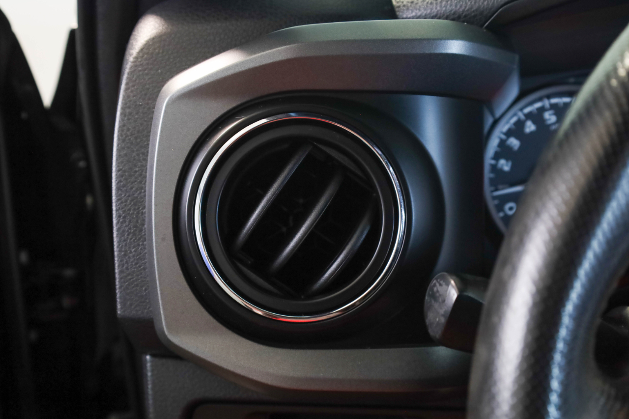 2017 Toyota Tacoma SR5 Double Cab V6 4x4 photo 29