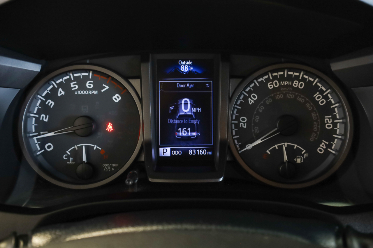 2017 Toyota Tacoma SR5 Double Cab V6 4x4 photo 23