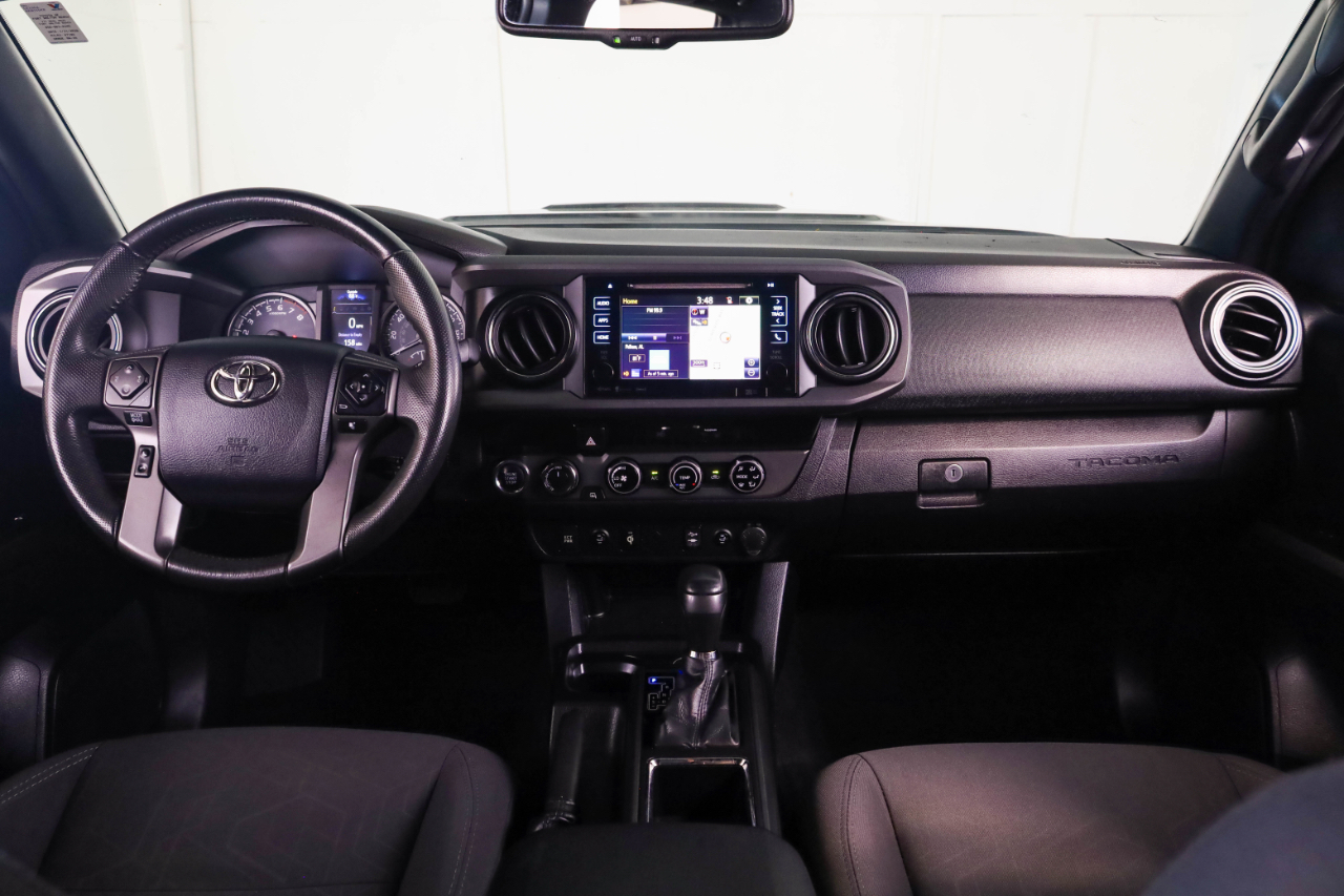 2017 Toyota Tacoma SR5 Double Cab V6 4x4 photo 6