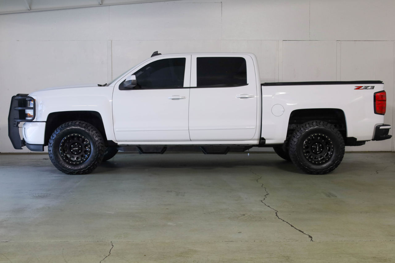 Chevrolet Silverado 1500 4WD Crew Cab 143.5" LT w/2LT 2018