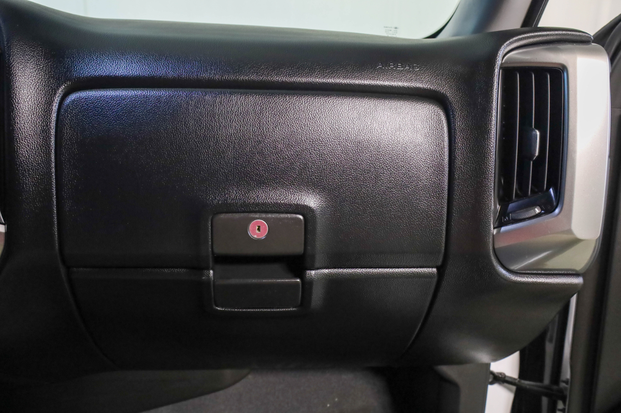 Chevrolet Silverado 1500 4WD Crew Cab 143.5" LT w/2LT 2018