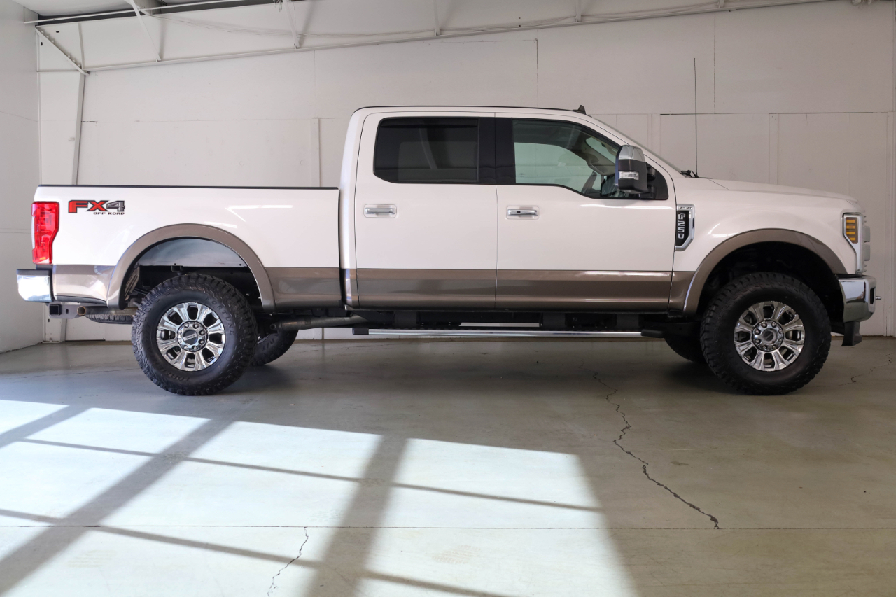 2019 Ford F-250 Lariat photo 3