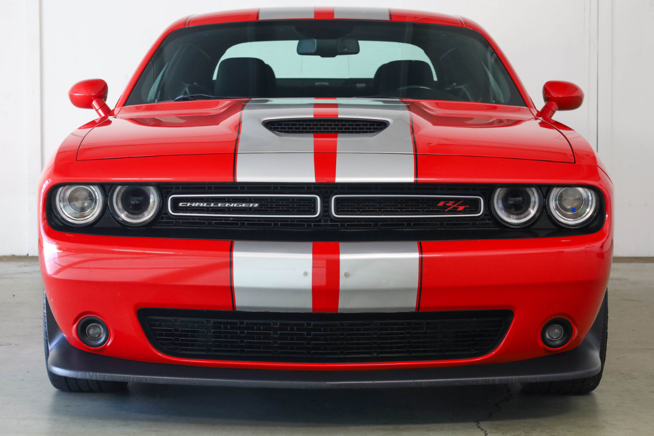 2020 Dodge Challenger R/T photo 2