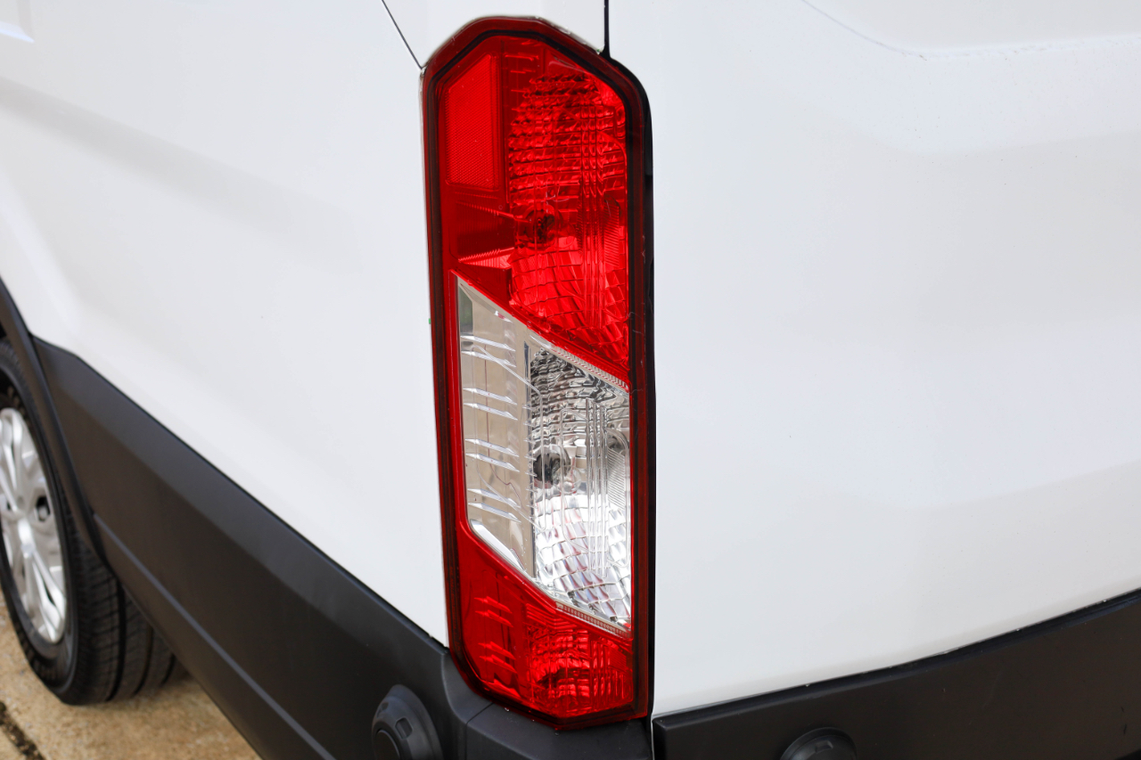 Ford Transit Cargo Van T-350 148" EL Hi Rf 9500 GVWR RWD 2022