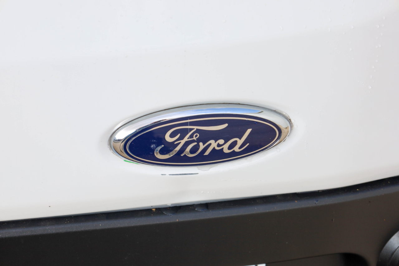 Ford Transit Cargo Van T-350 148" EL Hi Rf 9500 GVWR RWD 2022