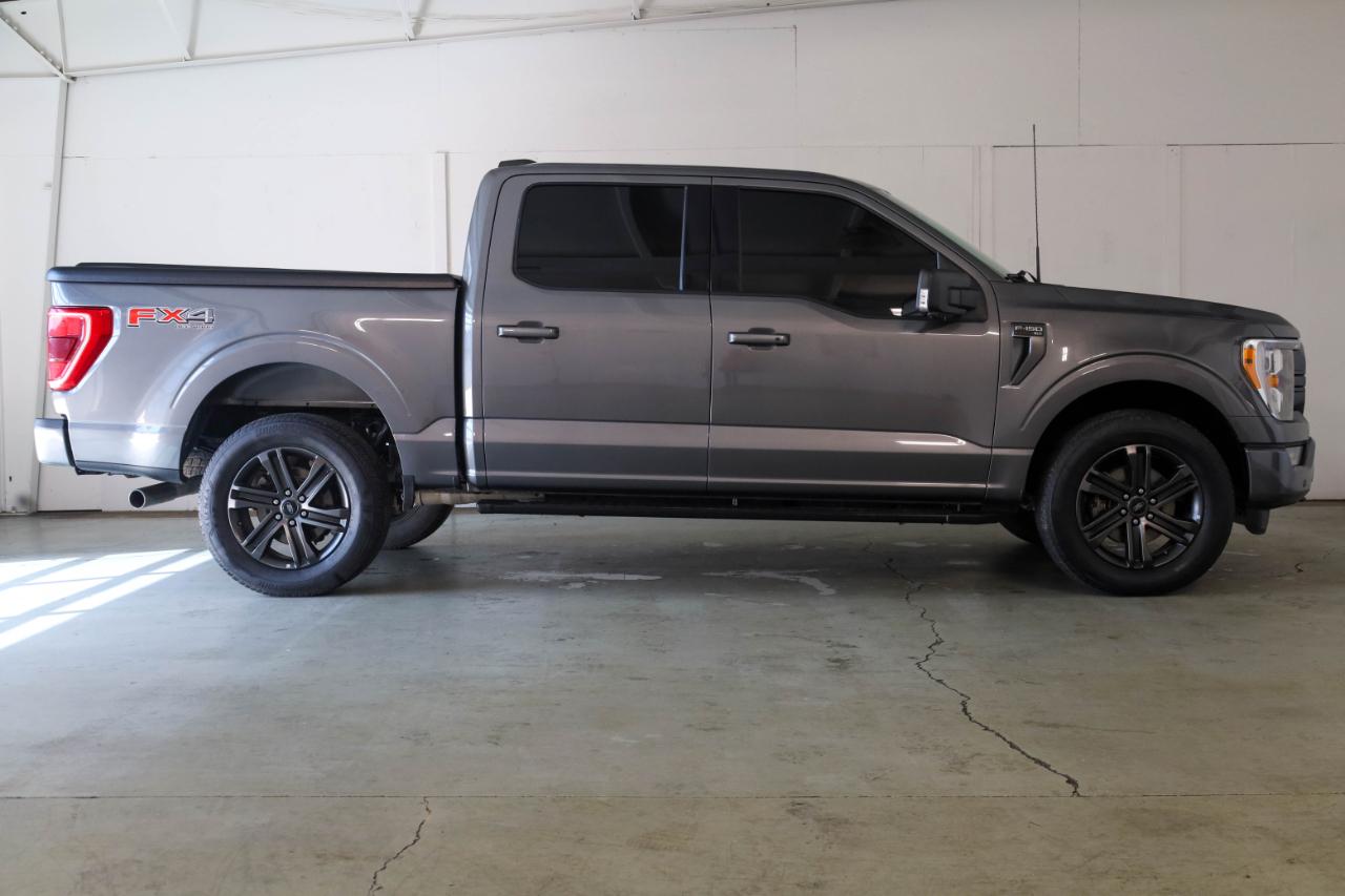 Ford F-150 4WD SuperCrew 145" XLT 2022