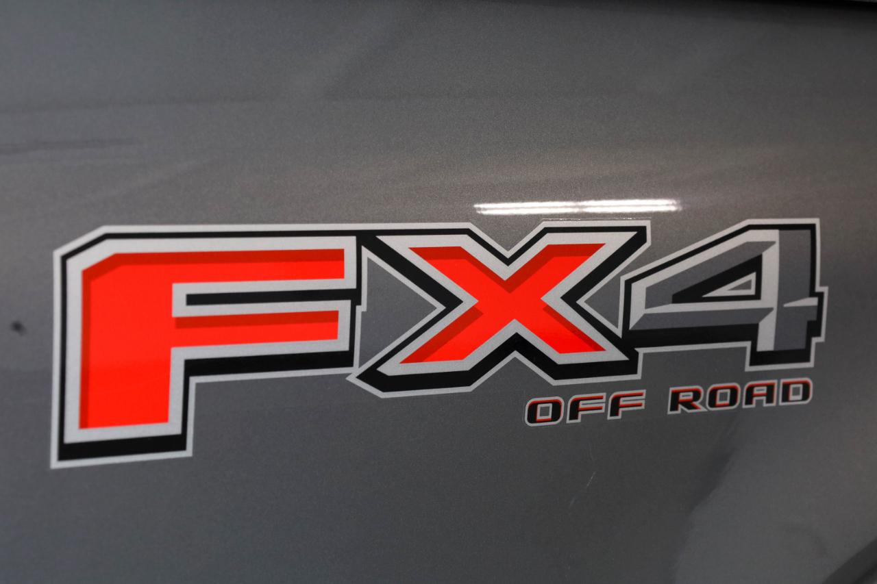 Ford F-150 4WD SuperCrew 145" XLT 2022