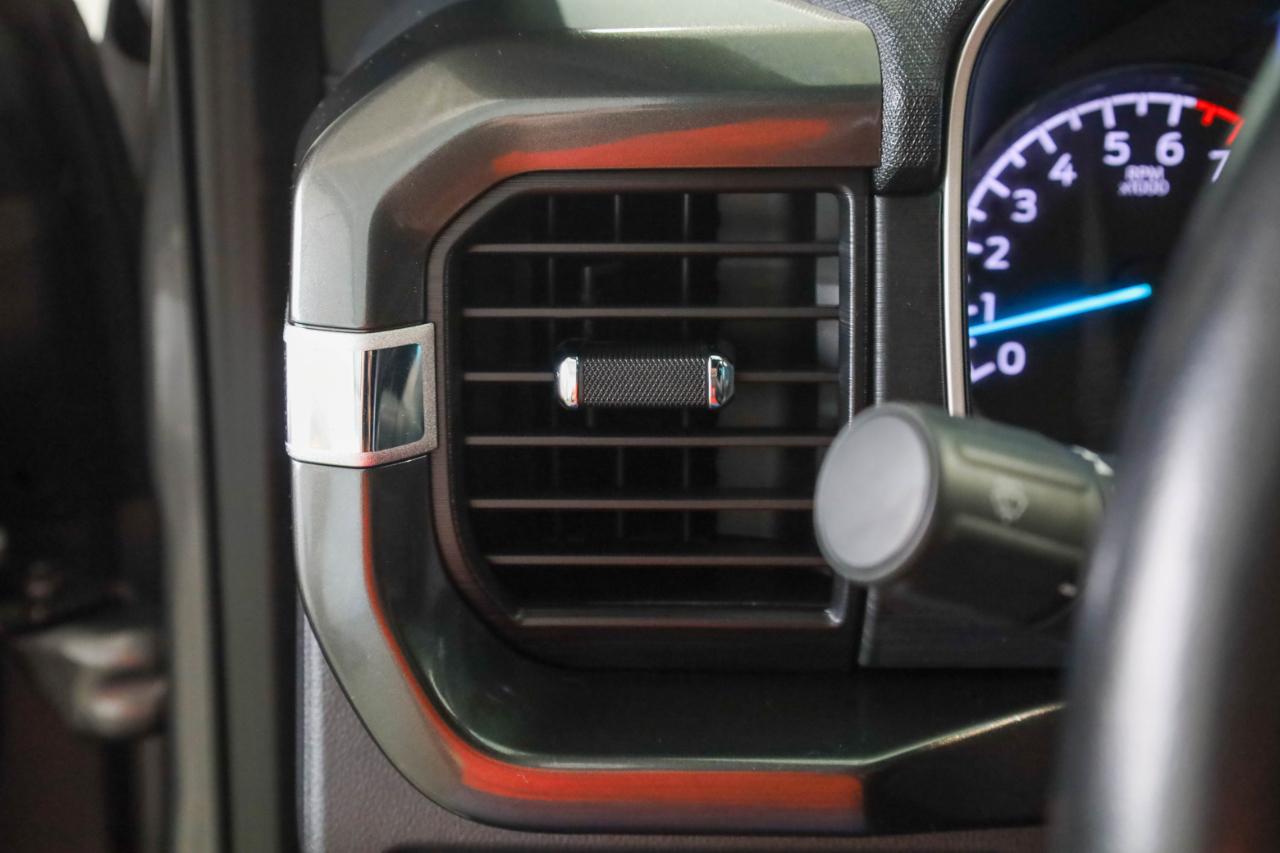 Ford F-150 4WD SuperCrew 145" XLT 2022