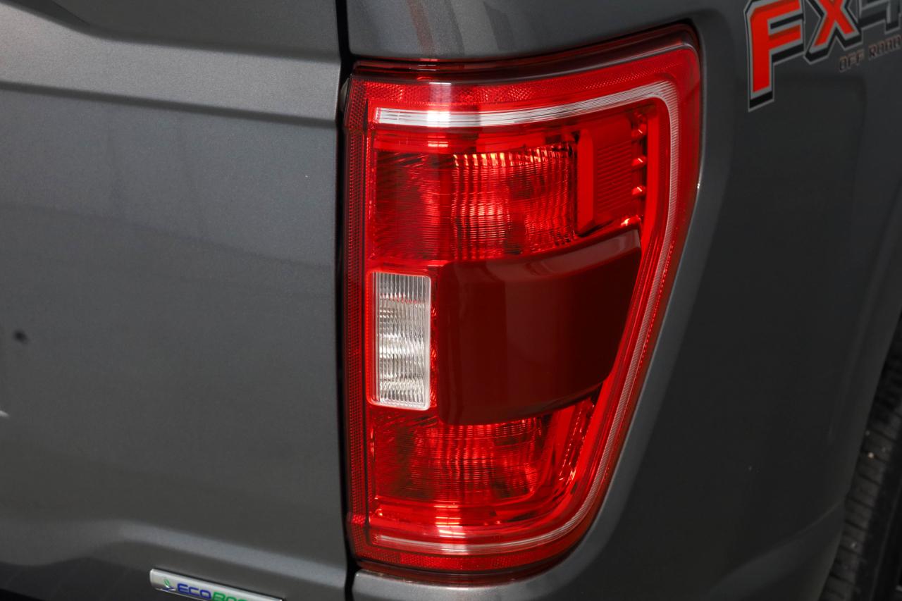 Ford F-150 4WD SuperCrew 145" XLT 2022