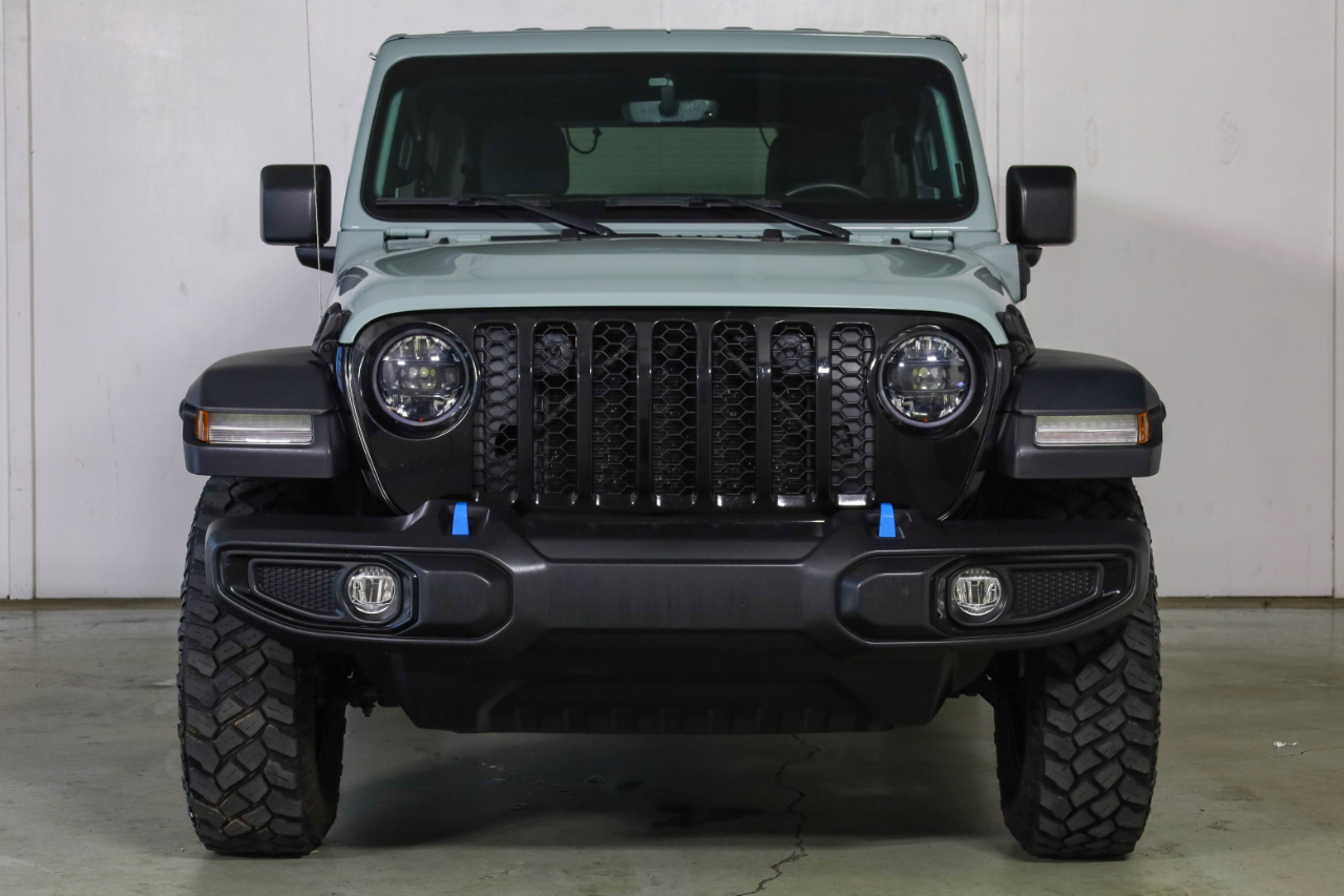 2023 Jeep Wrangler 4xe photo 2