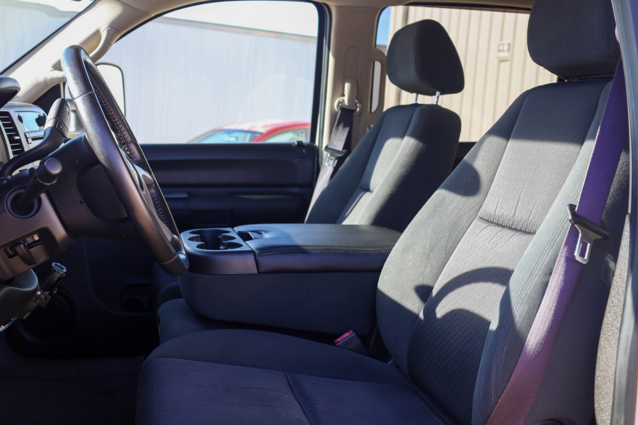 GMC Sierra 3500HD 4WD Crew Cab 167" DRW SLE 2009