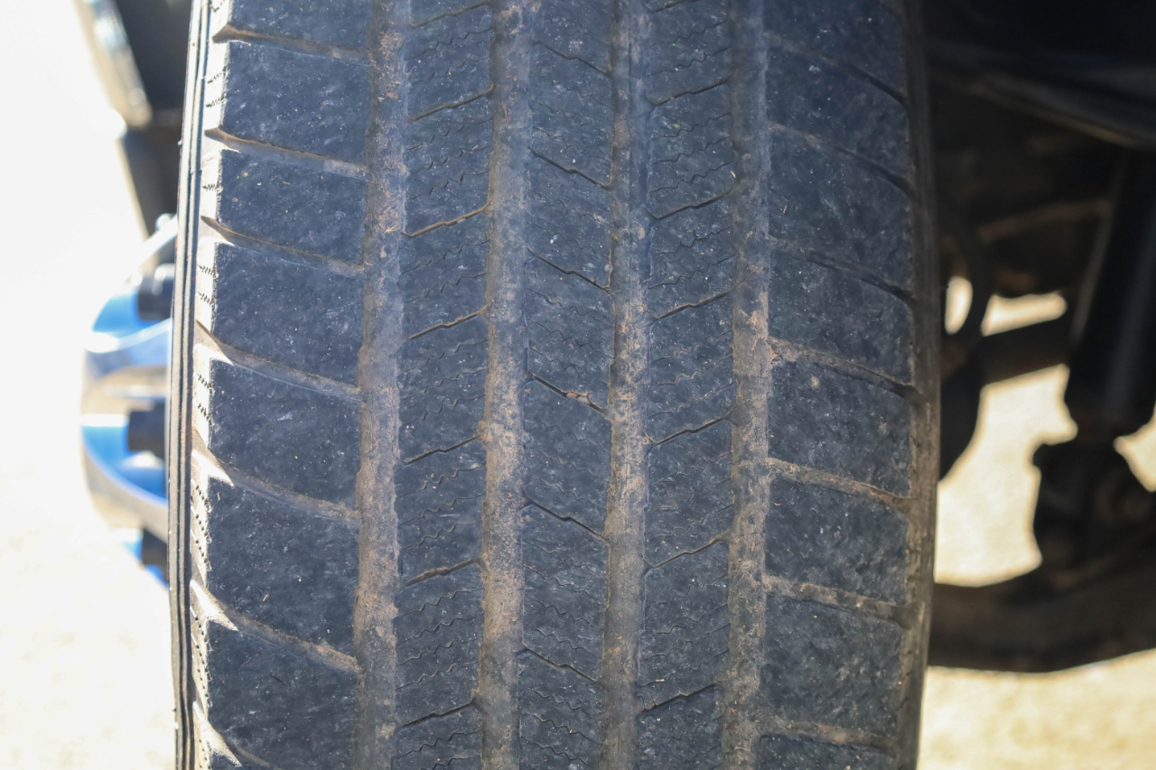 GMC Sierra 3500HD 4WD Crew Cab 167" DRW SLE 2009