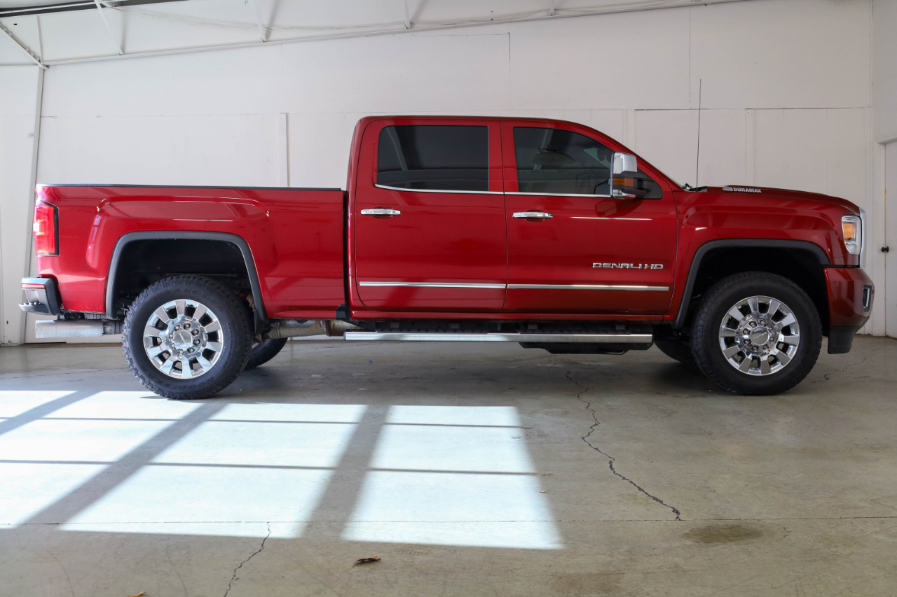 GMC Sierra 2500HD 4WD Crew Cab 153.7" Denali 2019