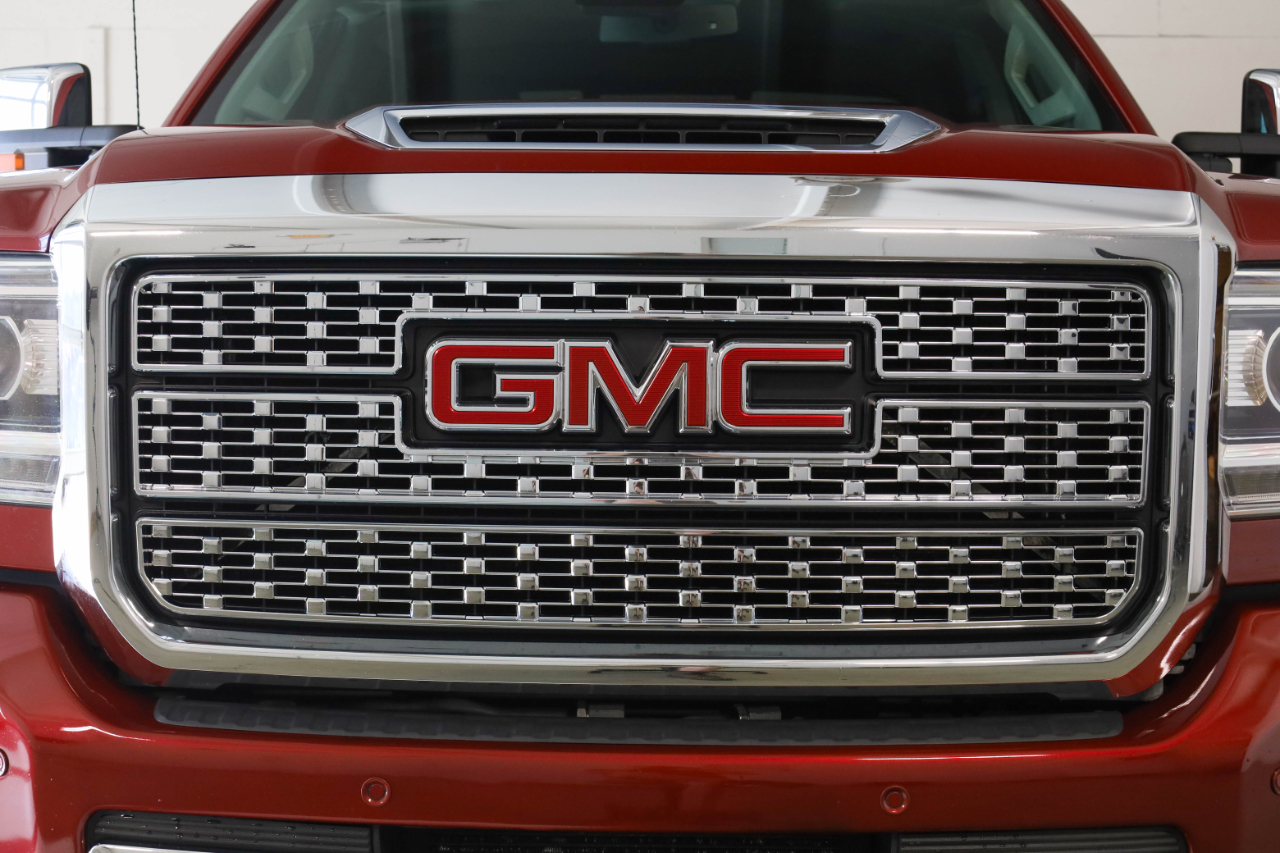 GMC Sierra 2500HD 4WD Crew Cab 153.7" Denali 2019