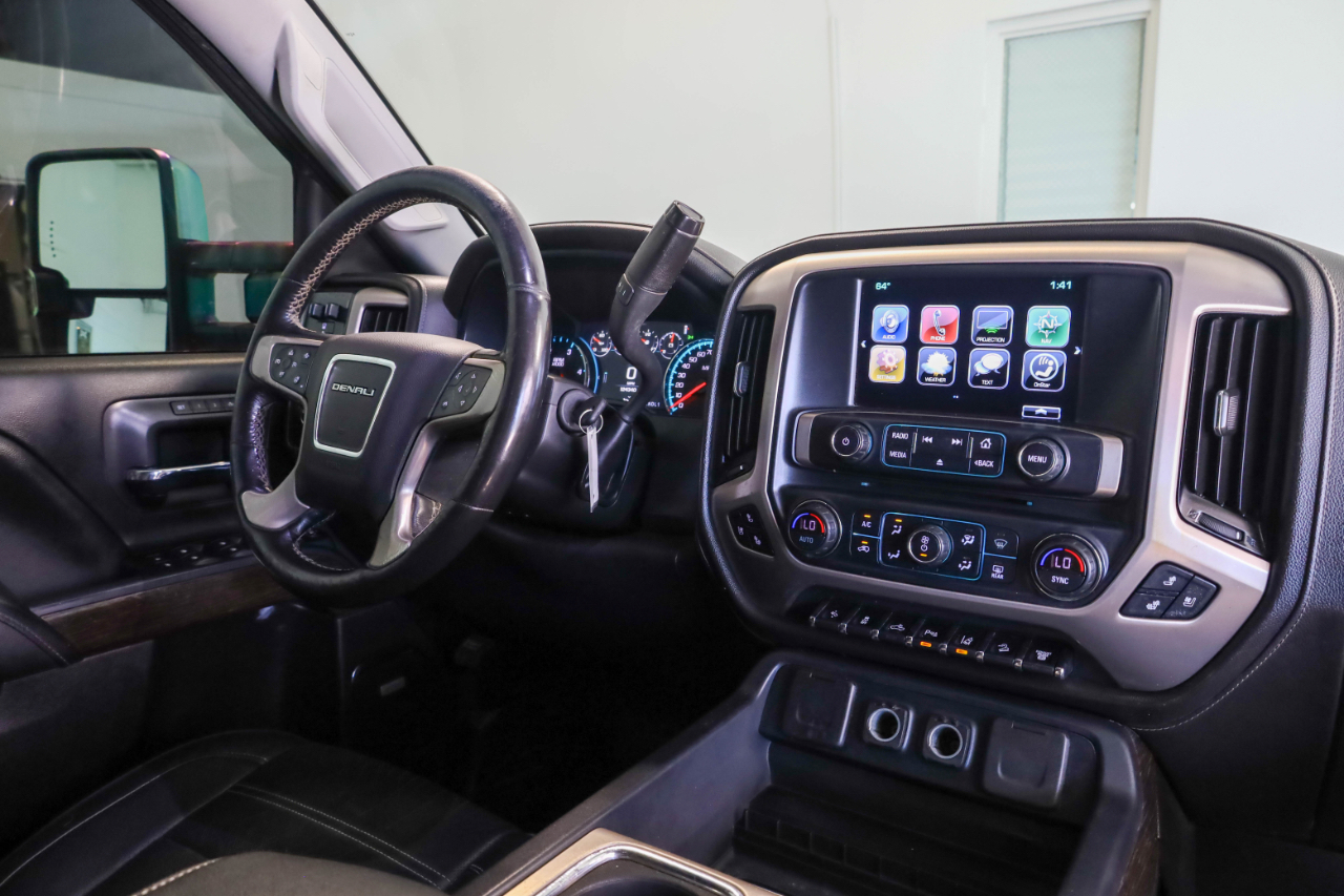 GMC Sierra 2500HD 4WD Crew Cab 153.7" Denali 2019