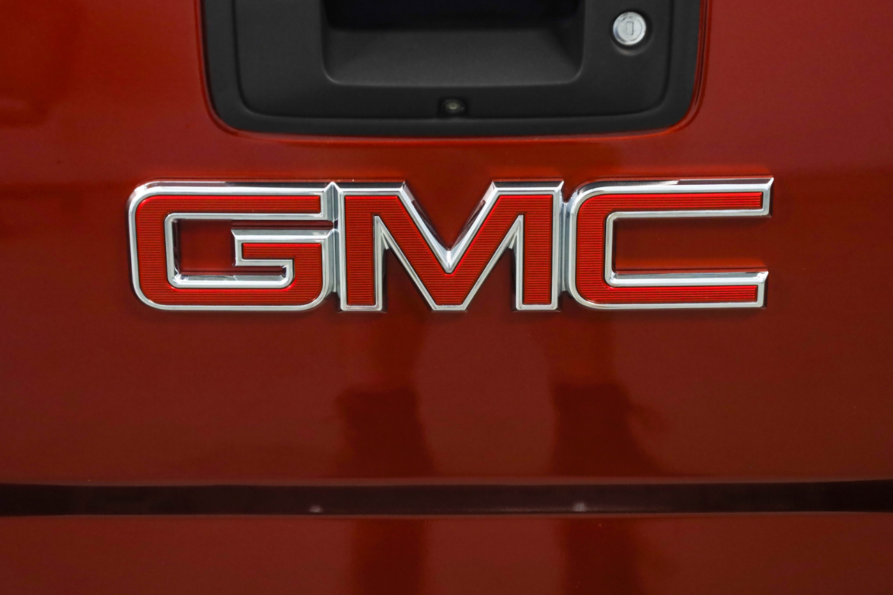 GMC Sierra 2500HD 4WD Crew Cab 153.7" Denali 2019