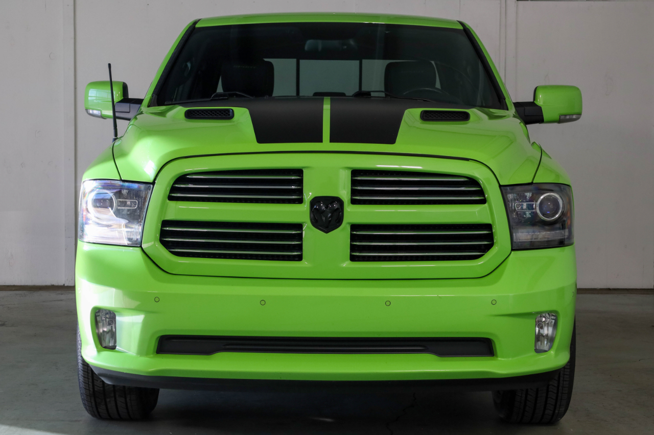 2017 Ram 1500 Sport photo 2