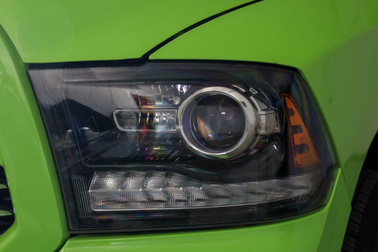 RAM 1500 Sport 4x4 Crew Cab 5'7" Box 2017