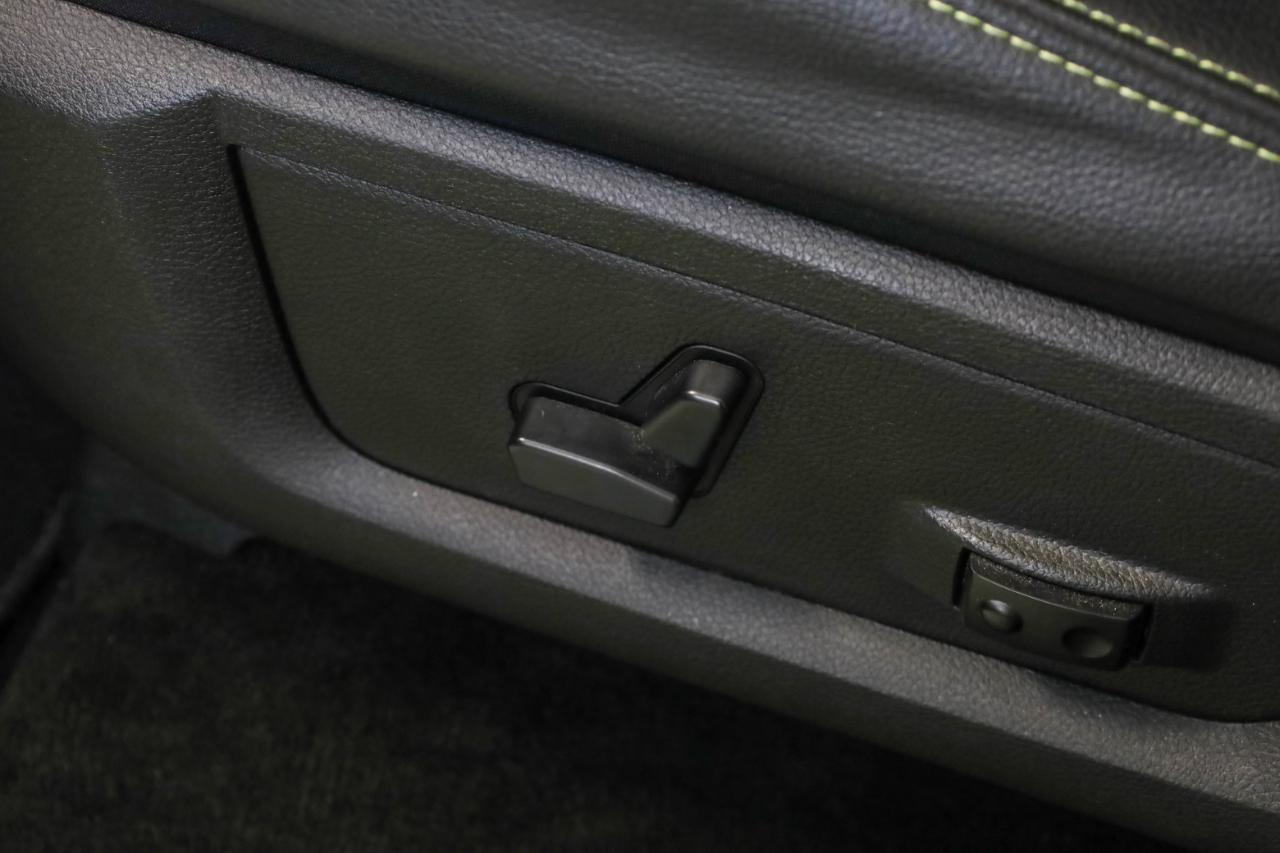 RAM 1500 Sport 4x4 Crew Cab 5'7" Box 2017