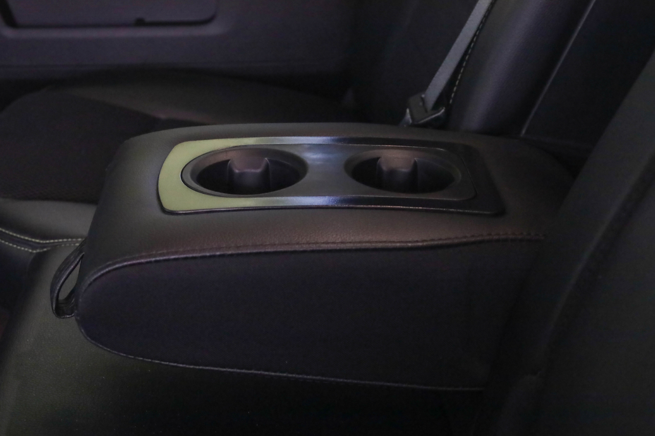 RAM 1500 Sport 4x4 Crew Cab 5'7" Box 2017