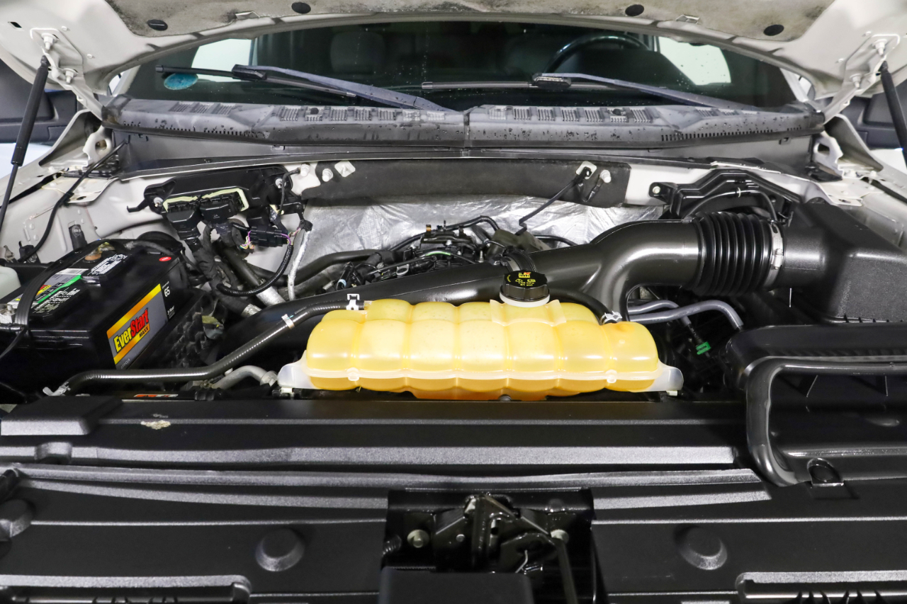 Ford F-150 4WD SuperCrew 145" XLT 2015