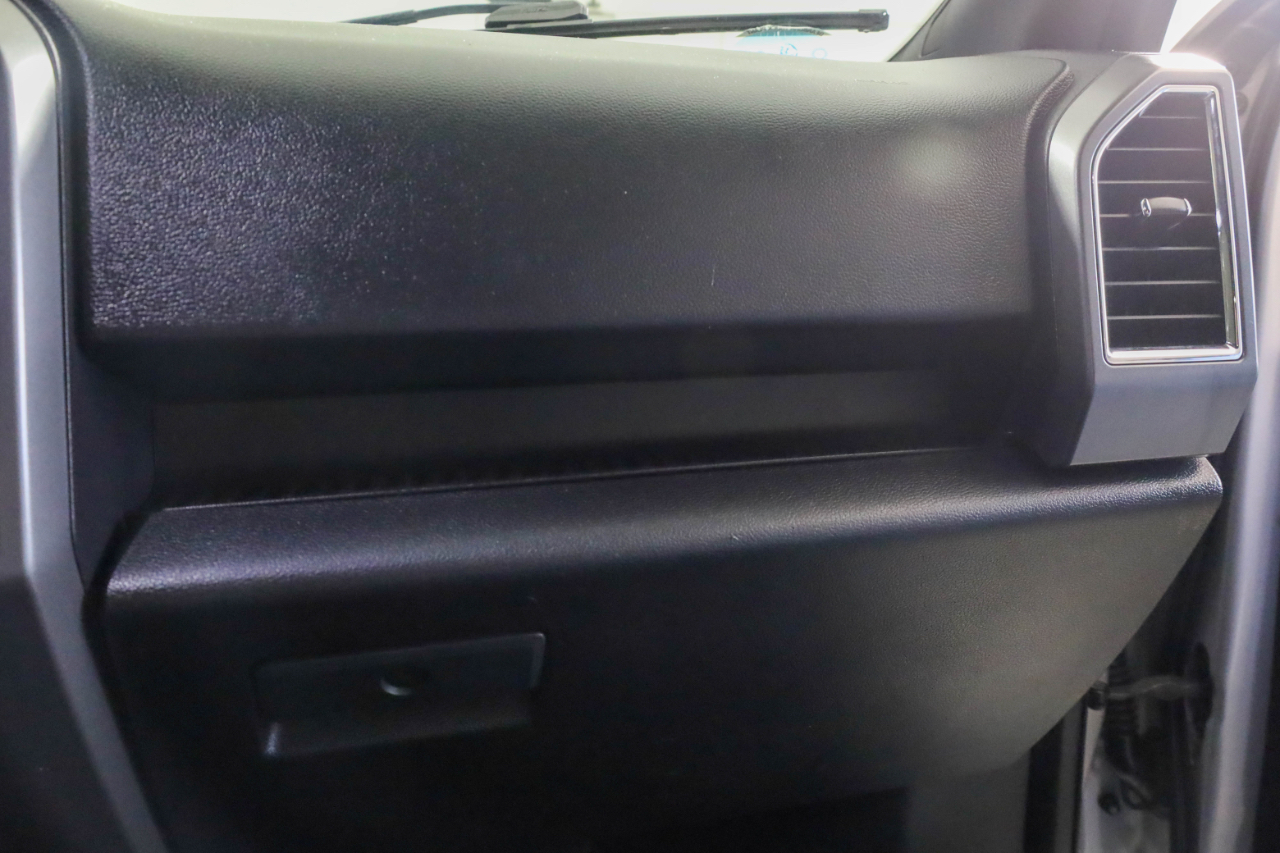 Ford F-150 4WD SuperCrew 145" XLT 2015