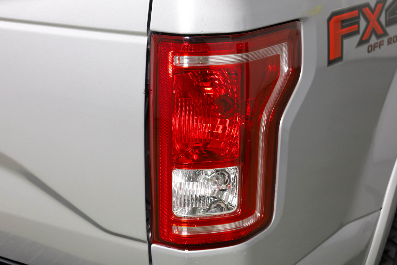 Ford F-150 4WD SuperCrew 145" XLT 2015