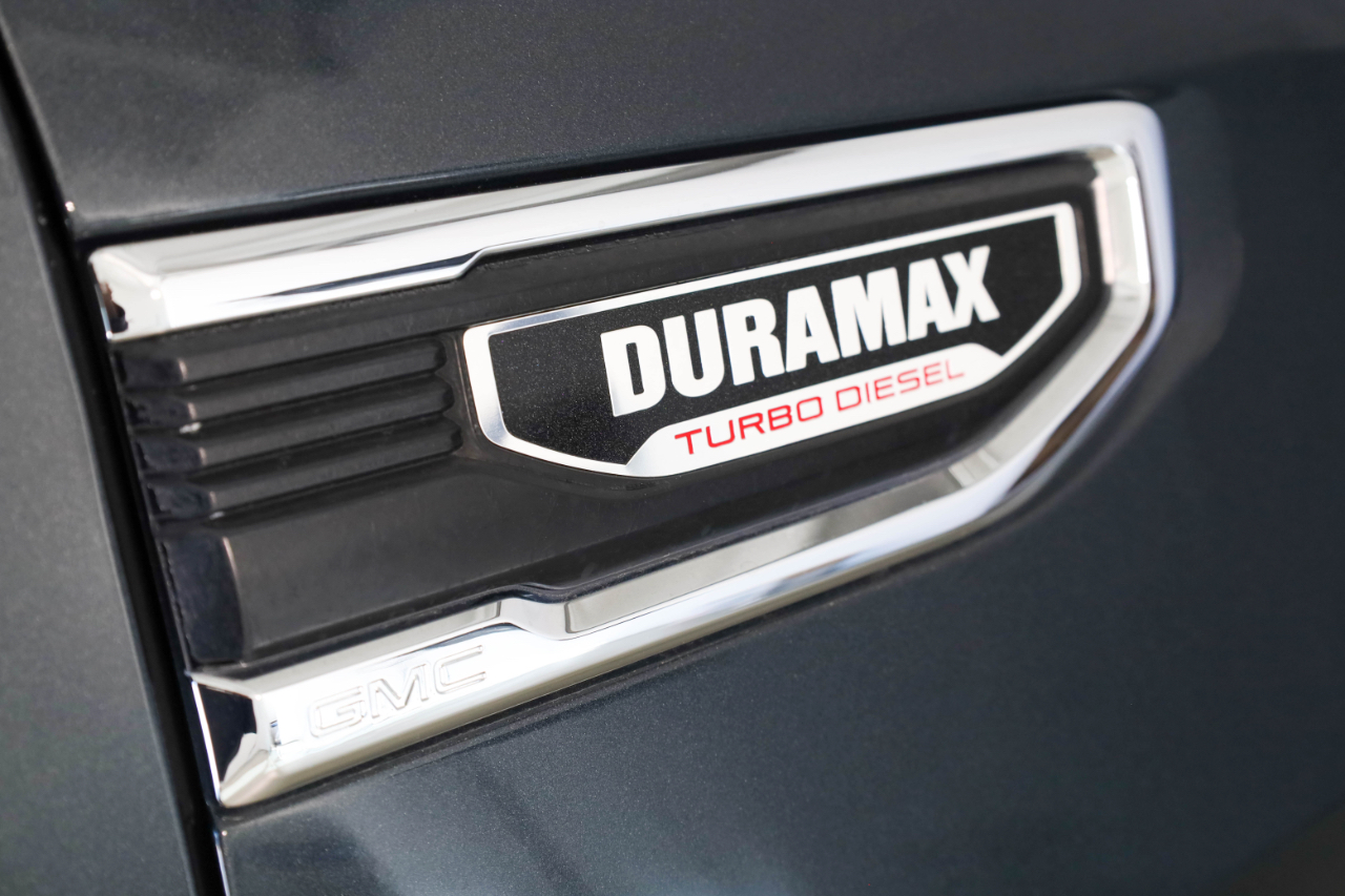 GMC Sierra 1500 4WD Crew Cab 147" Denali 2021