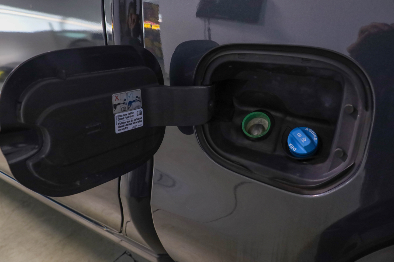 GMC Sierra 1500 4WD Crew Cab 147" Denali 2021