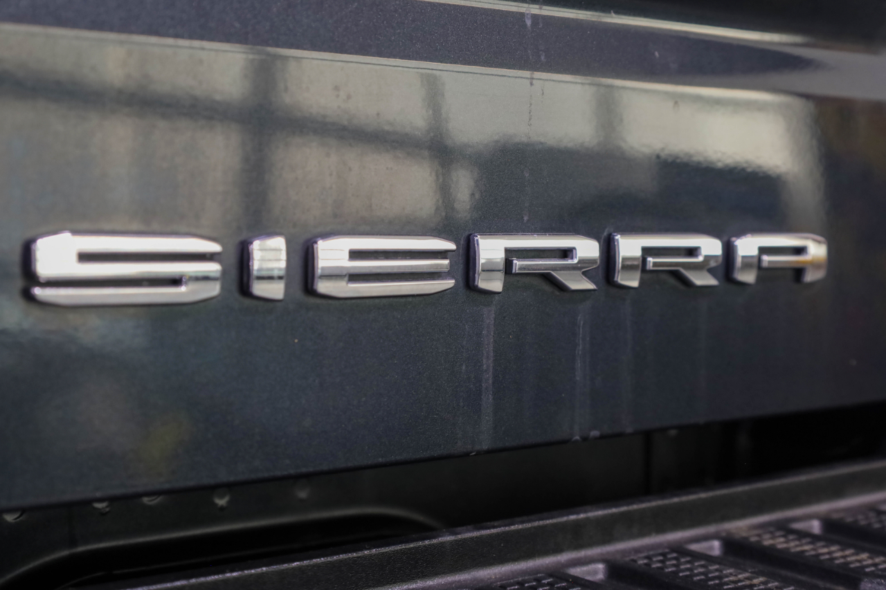 GMC Sierra 1500 4WD Crew Cab 147" Denali 2021