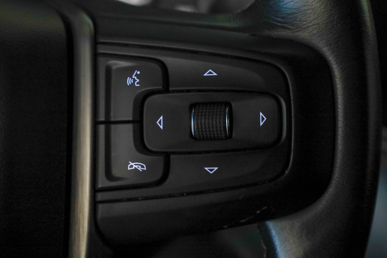 GMC Sierra 1500 4WD Crew Cab 147" Denali 2021