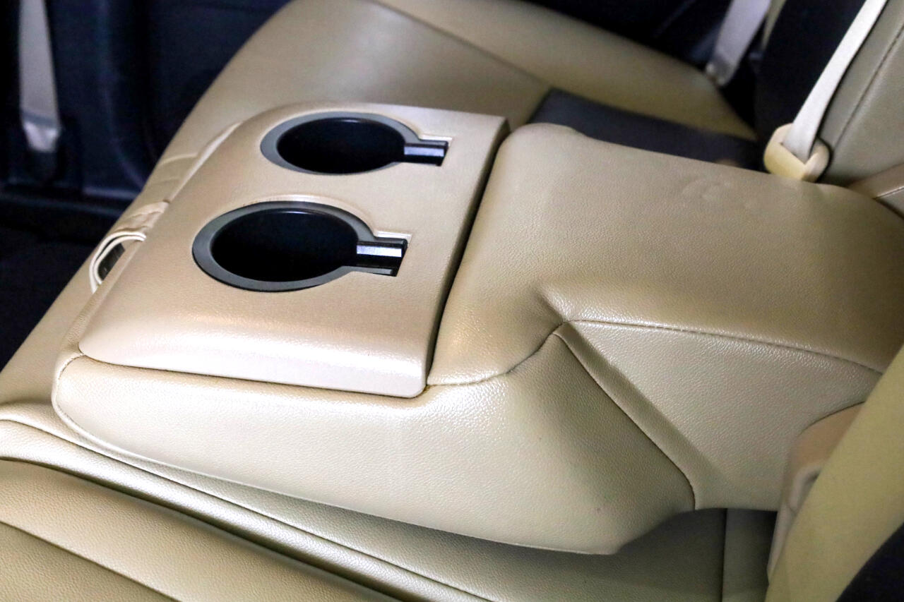 Toyota 4Runner RWD 4dr V6 SR5 (Natl) 2011