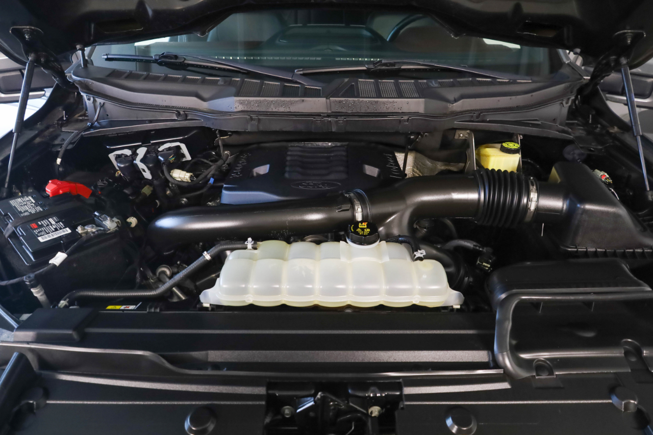 Ford F-150 4WD SuperCrew 145" Lariat 2022