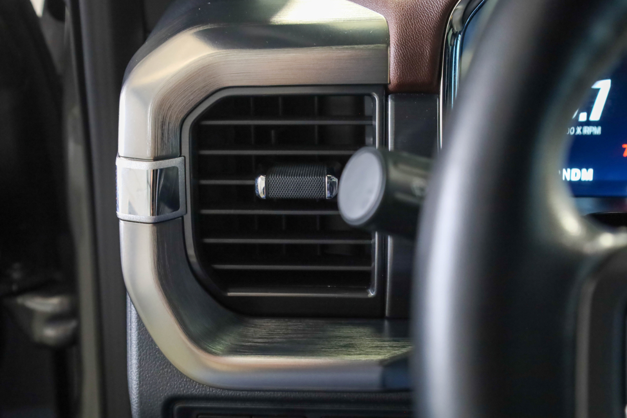 Ford F-150 4WD SuperCrew 145" Lariat 2022