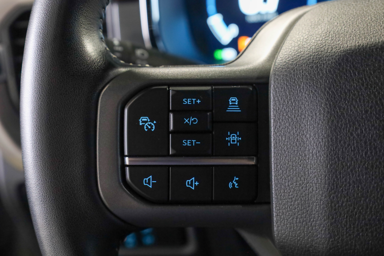 Ford F-150 4WD SuperCrew 145" Lariat 2022